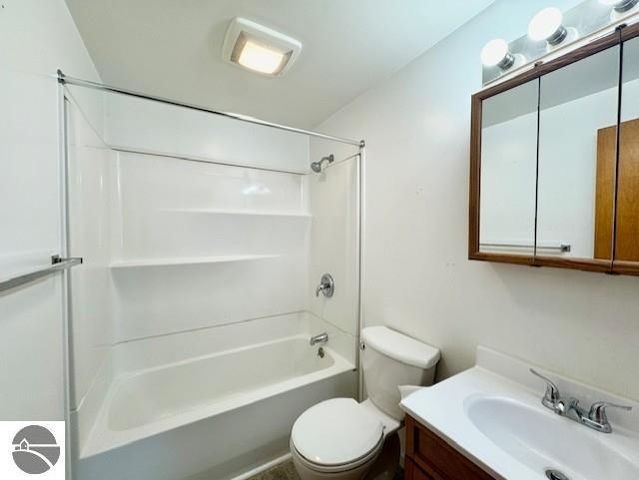 520 S Franklin, St Louis, MI 48880