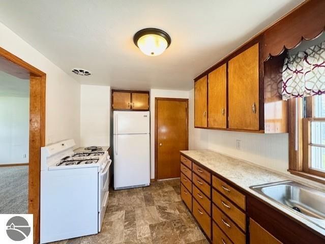 520 S Franklin, St Louis, MI 48880