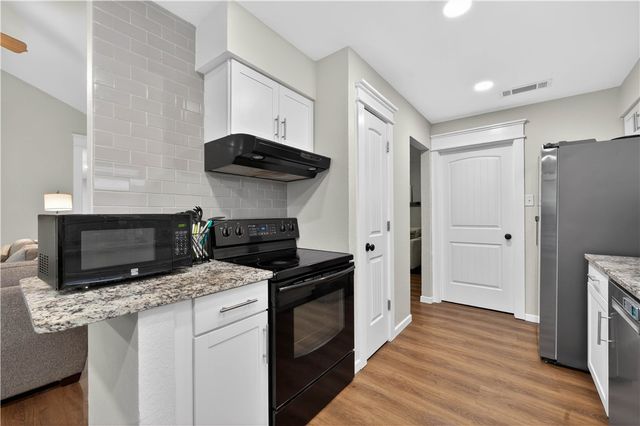2814 Erie Dr, Corpus Christi, TX 78414