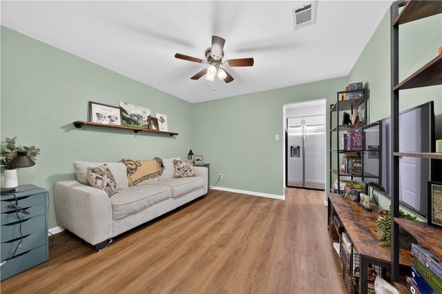 2814 Erie Dr, Corpus Christi, TX 78414