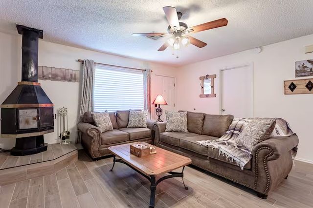 107 Camino Del Rosas, Woodway, TX 76712
