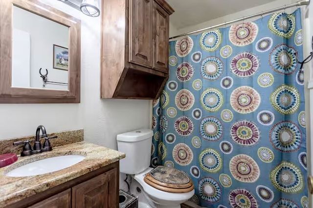107 Camino Del Rosas, Woodway, TX 76712