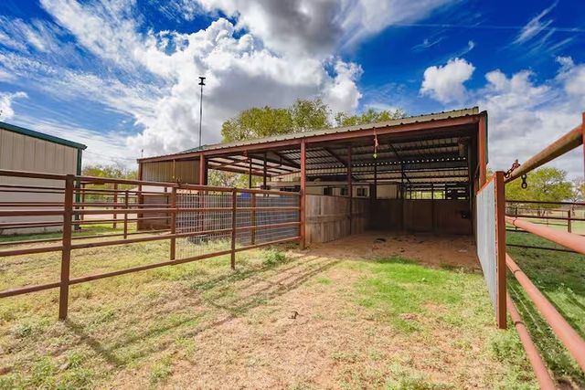 107 Camino Del Rosas, Woodway, TX 76712
