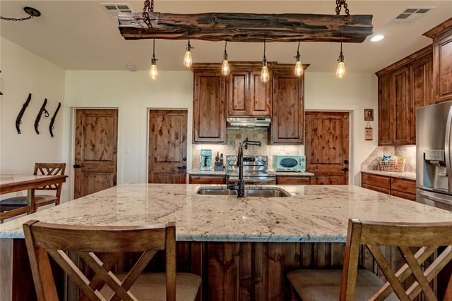 107 Camino Del Rosas, Woodway, TX 76712