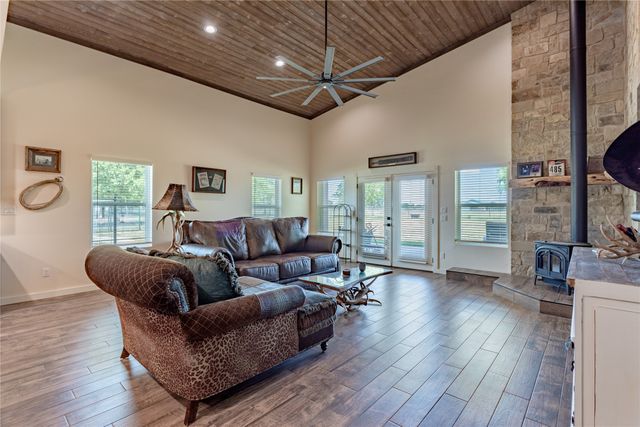 107 Camino Del Rosas, Woodway, TX 76712