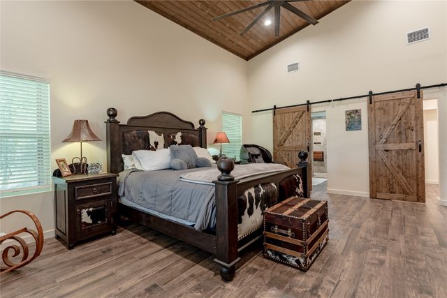 107 Camino Del Rosas, Woodway, TX 76712