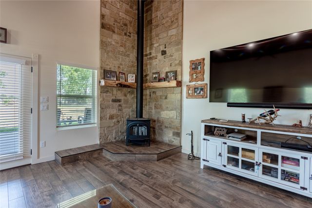 107 Camino Del Rosas, Woodway, TX 76712