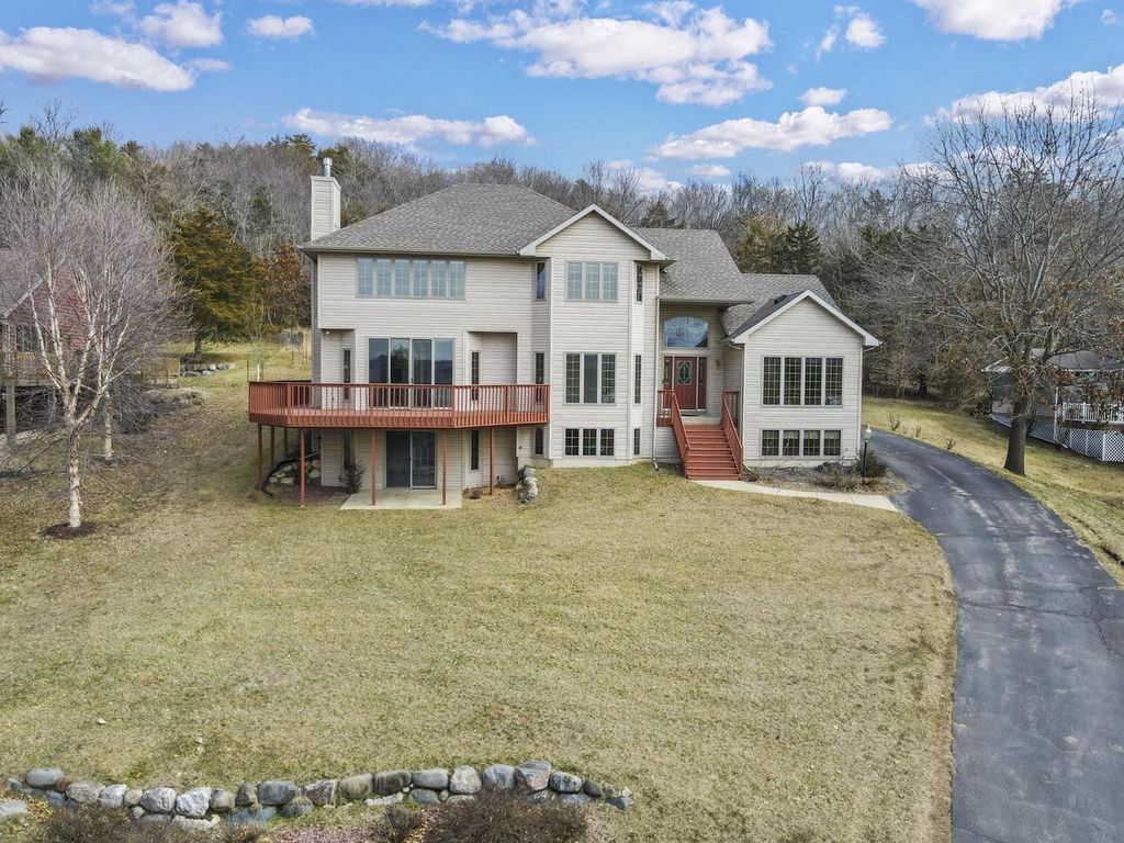 N2756 Demynck Road, Lodi, WI 53555