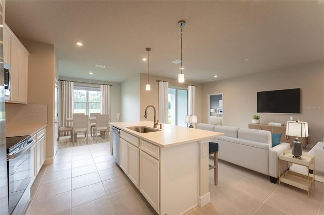 11118 NELLIE CROSSING CIRCLE, Clermont, FL 34711