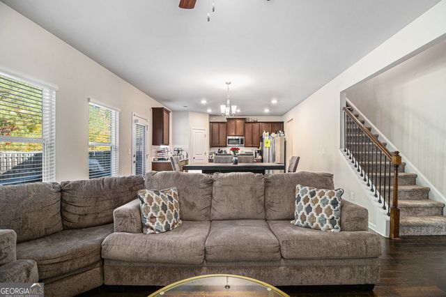 2360 Annes Lake Circle, Lithonia, GA 30058