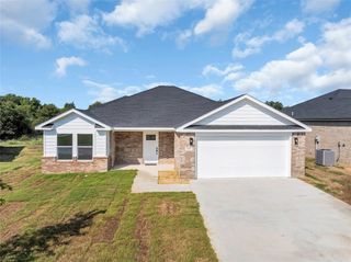 737 Indian Plains Road, Ardmore, OK 73401