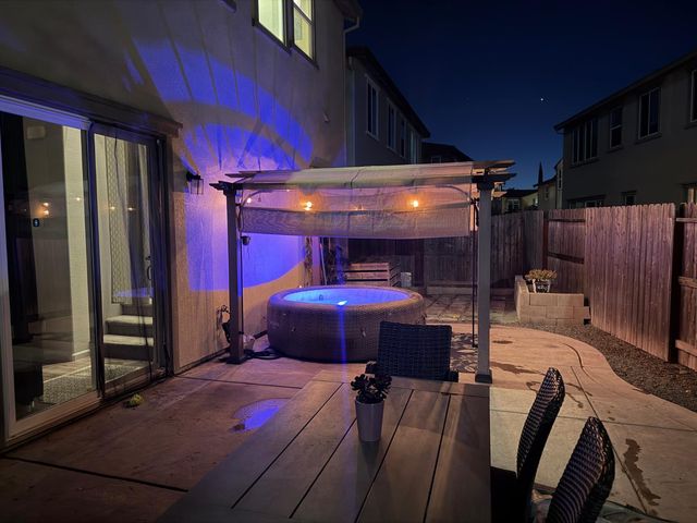 140 Lily Bay Cir, Sacramento, CA 95834