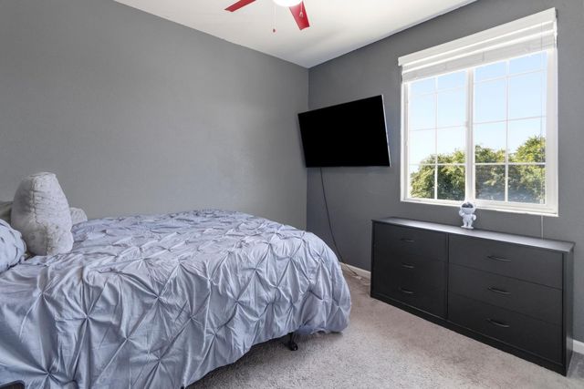 140 Lily Bay Cir, Sacramento, CA 95834