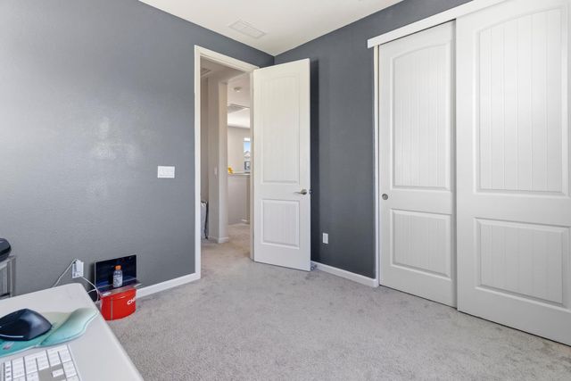 140 Lily Bay Cir, Sacramento, CA 95834