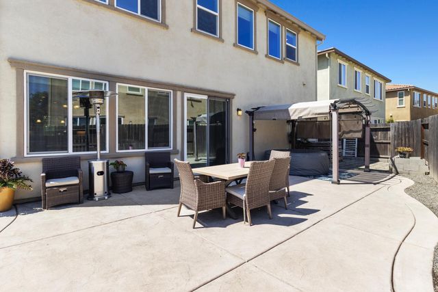 140 Lily Bay Cir, Sacramento, CA 95834