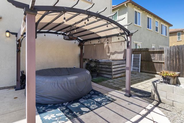 140 Lily Bay Cir, Sacramento, CA 95834