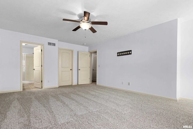 2515 W SESAME Street, Dunlap, IL 61525