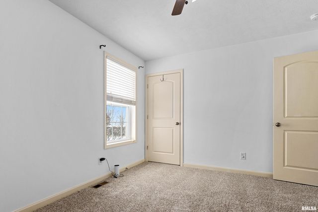 2515 W SESAME Street, Dunlap, IL 61525