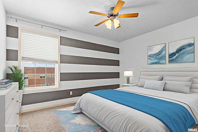 2515 W SESAME Street, Dunlap, IL 61525