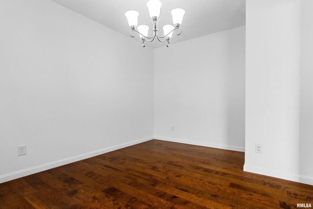 2515 W SESAME Street, Dunlap, IL 61525