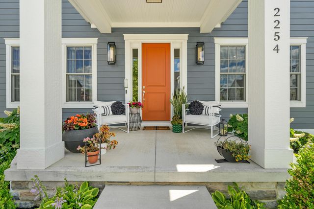 2254 Walnut Way, Lewis Center, OH 43035