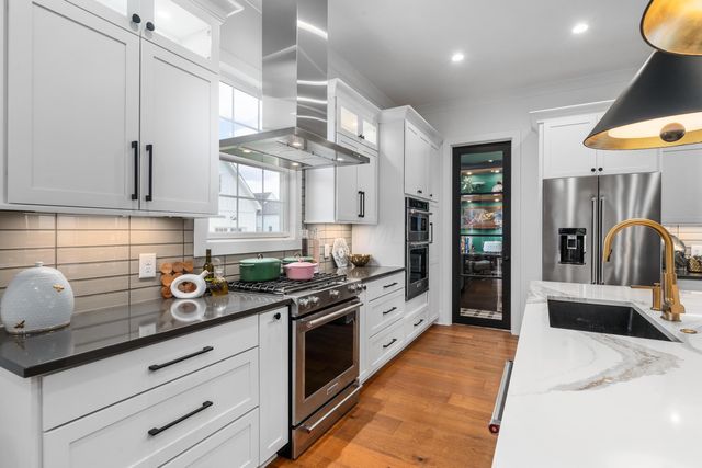 2254 Walnut Way, Lewis Center, OH 43035
