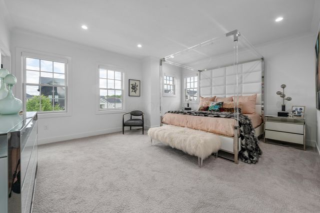 2254 Walnut Way, Lewis Center, OH 43035