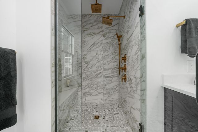 2254 Walnut Way, Lewis Center, OH 43035