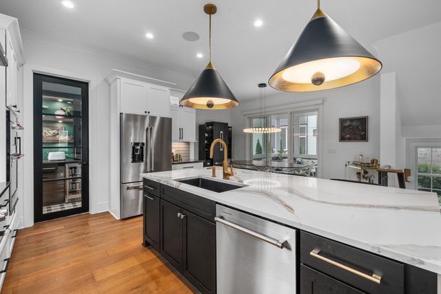 2254 Walnut Way, Lewis Center, OH 43035