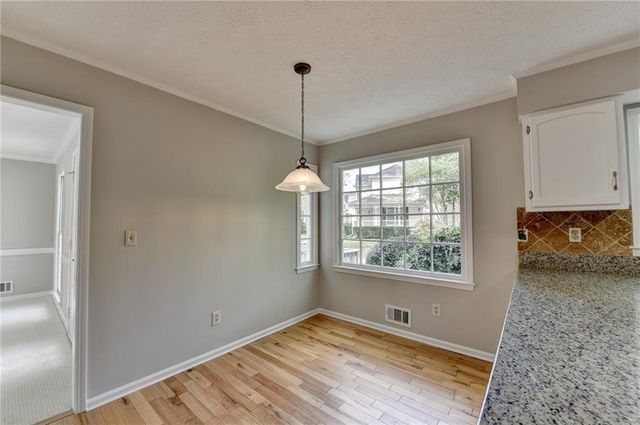 2451 Meadowglen Trail, Snellville, GA 30078