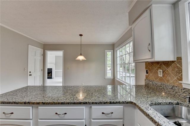 2451 Meadowglen Trail, Snellville, GA 30078