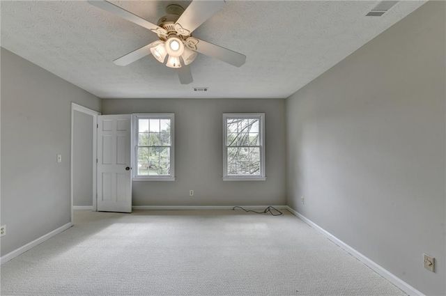 2451 Meadowglen Trail, Snellville, GA 30078