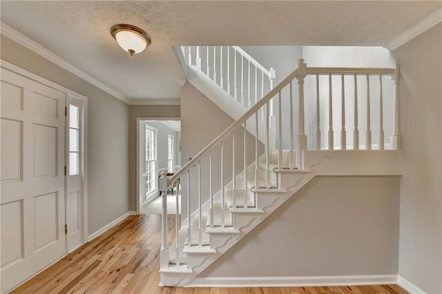 2451 Meadowglen Trail, Snellville, GA 30078