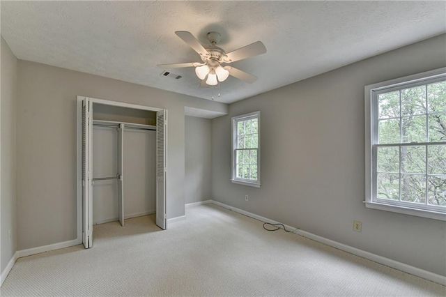 2451 Meadowglen Trail, Snellville, GA 30078