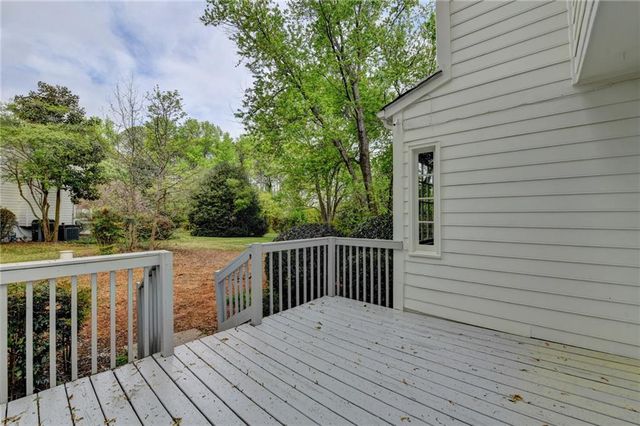 2451 Meadowglen Trail, Snellville, GA 30078