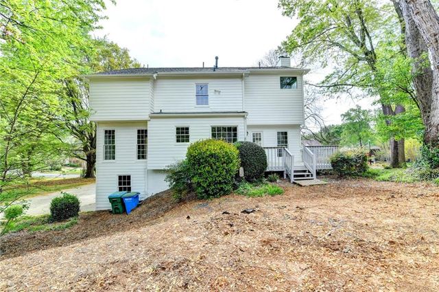 2451 Meadowglen Trail, Snellville, GA 30078