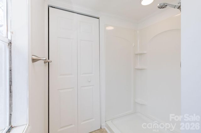 20 Ox Creek Road, Weaverville, NC 28787