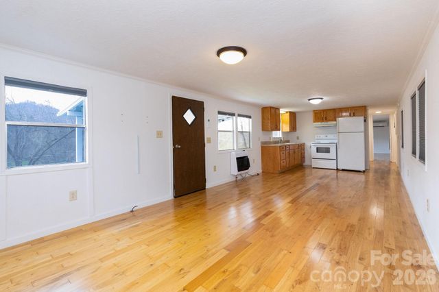 20 Ox Creek Road, Weaverville, NC 28787