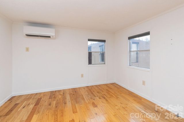 20 Ox Creek Road, Weaverville, NC 28787