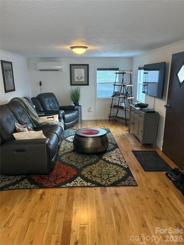 20 Ox Creek Road, Weaverville, NC 28787