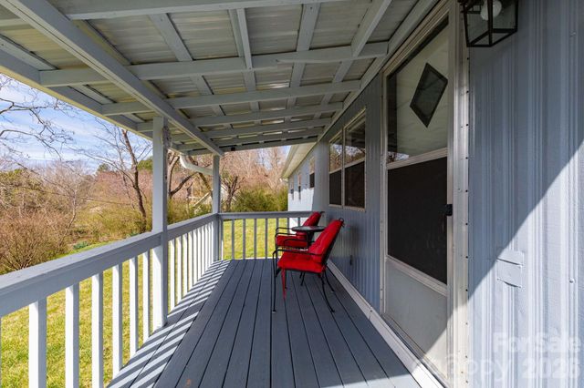 20 Ox Creek Road, Weaverville, NC 28787