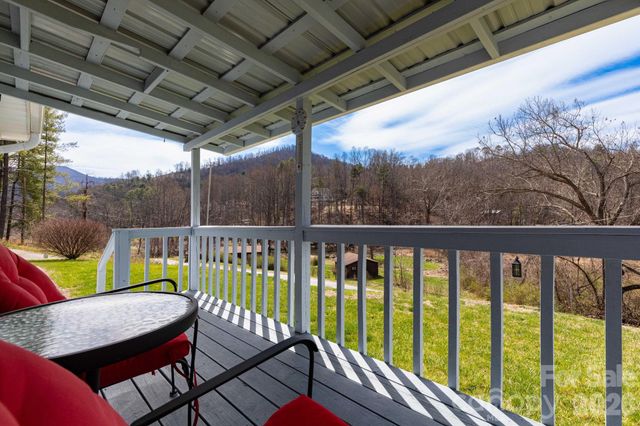 20 Ox Creek Road, Weaverville, NC 28787