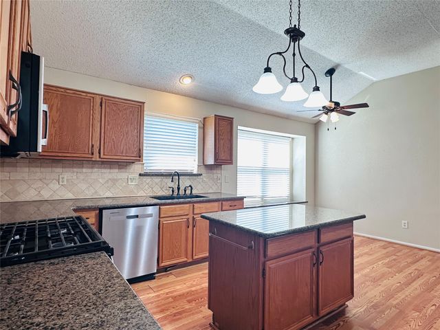 7510 Beverly Drive, Rowlett, TX 75089
