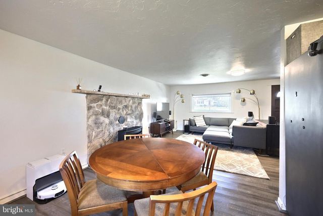 776 CHURCH RD, York, PA 17404