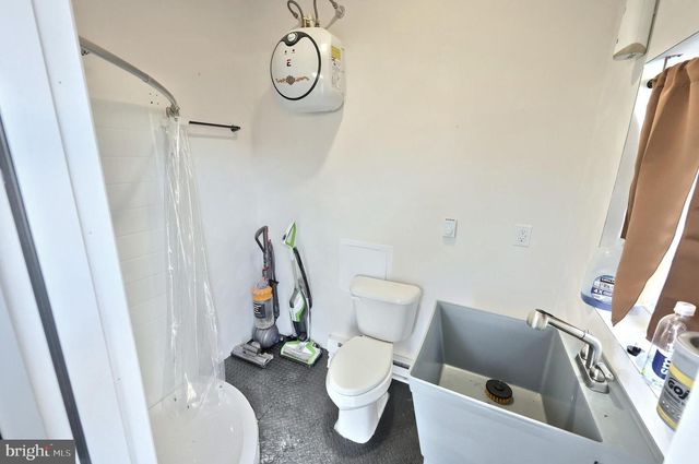 776 CHURCH RD, York, PA 17404