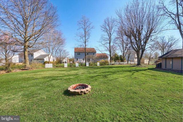 776 CHURCH RD, York, PA 17404