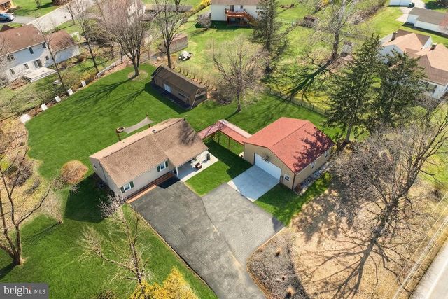 776 CHURCH RD, York, PA 17404