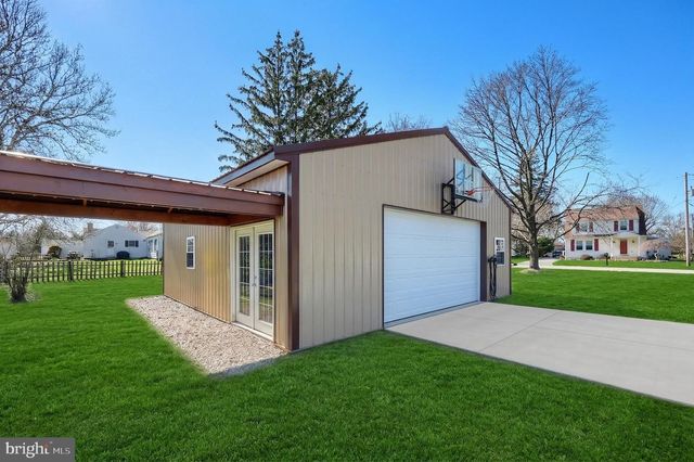 776 CHURCH RD, York, PA 17404