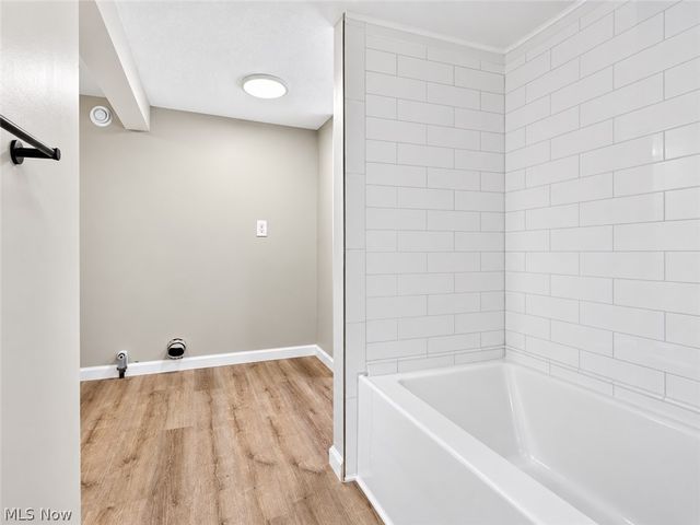 5605 Chagrin Drive, Mentor On The Lake, OH 44060