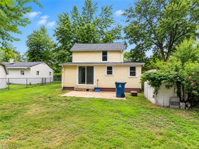 5605 Chagrin Drive, Mentor On The Lake, OH 44060